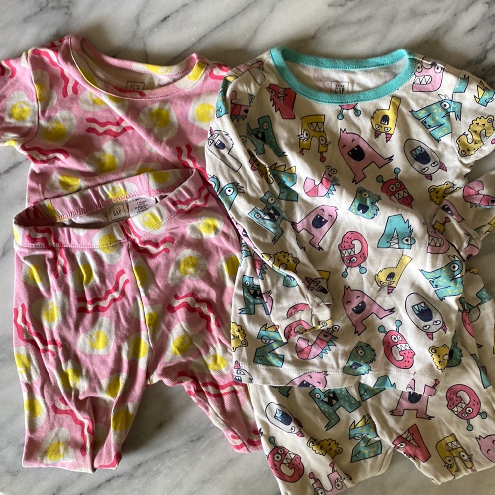 Gap toddler pajamas set of 2